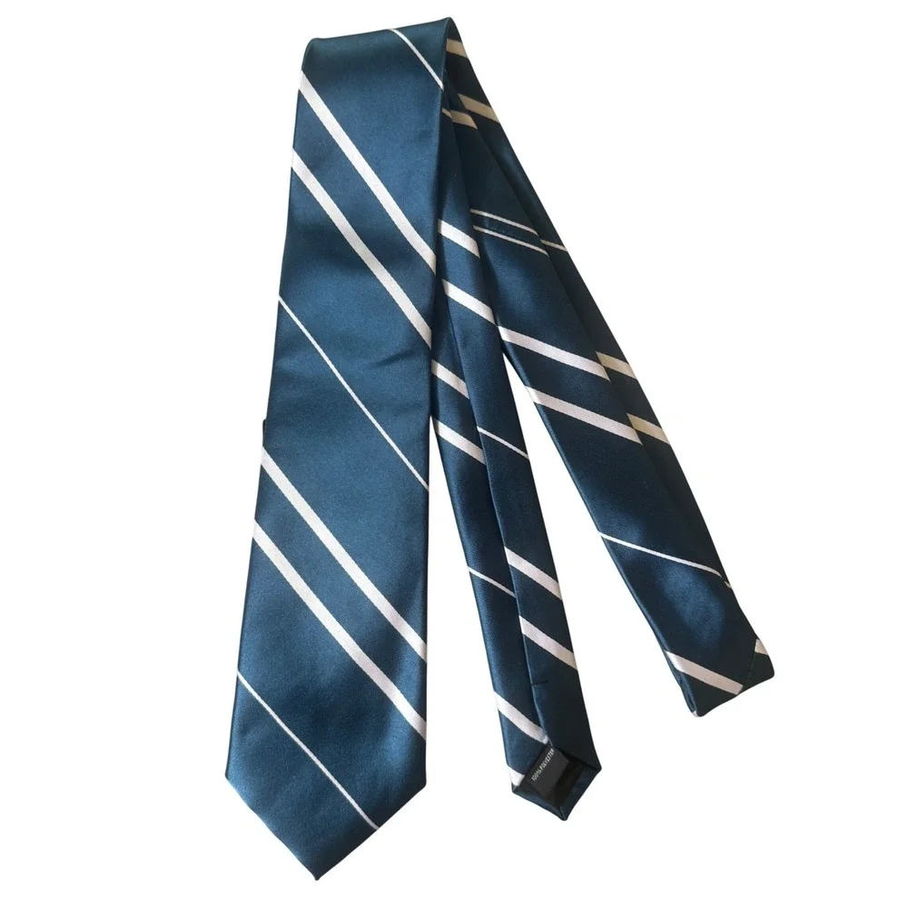 Harry Potter Shop Platform 9 3/4‎ Ravenclaw Blue White Striped Necktie NWT New